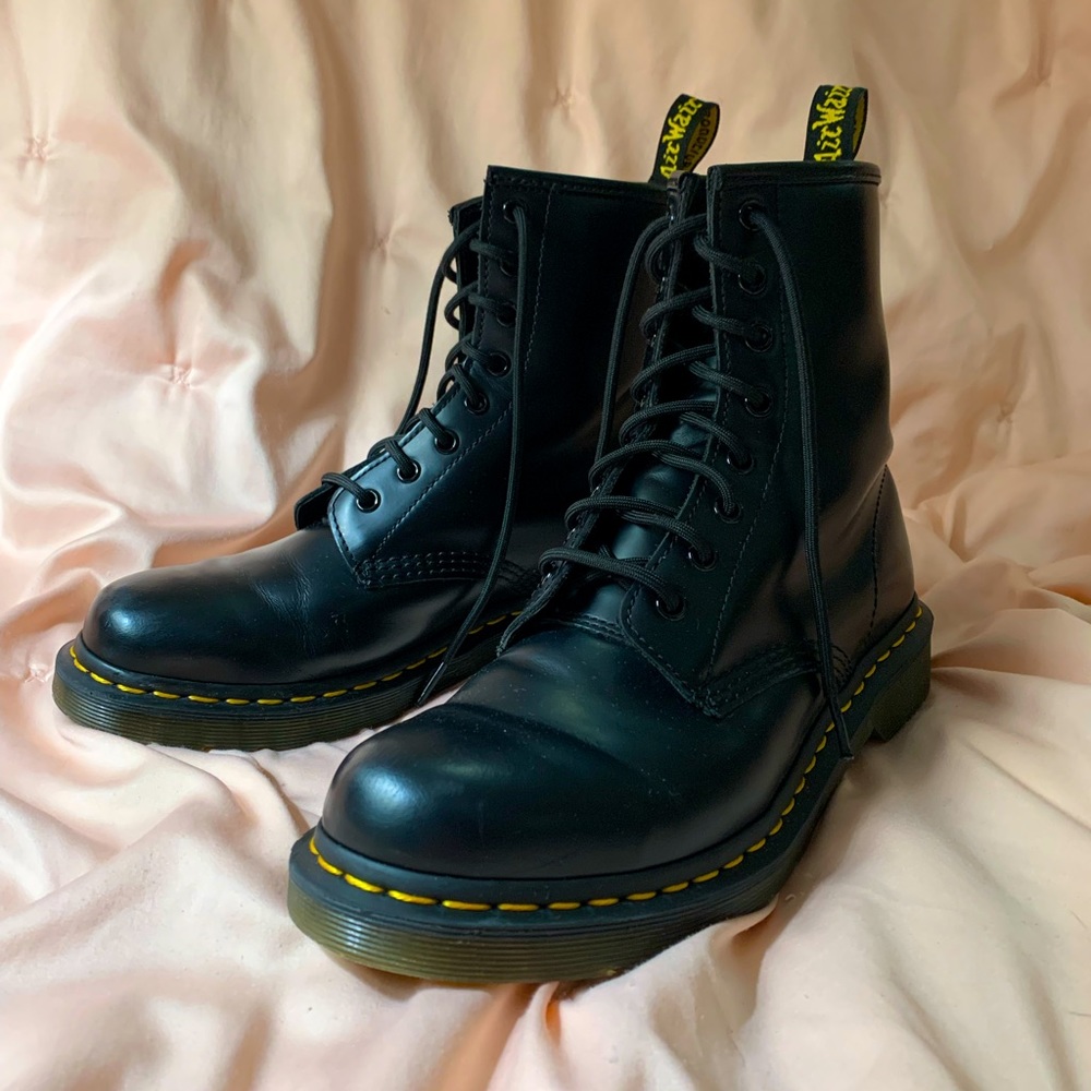 Dr. Martens 1460 Smooth Leather Lace Up Boots